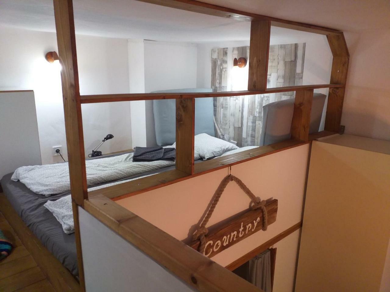 Hangulat Vendeghaz Apartmanok Orosháza Exterior foto